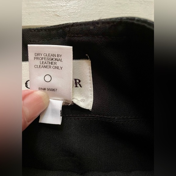 Oscar de la Renta 100% Wool Black Pencil Skirt with 4.5 Inch Leather Waist - Picture 5 of 10